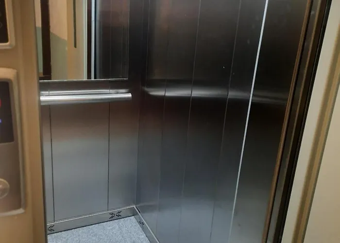 Pine 2 1 Apartment Golem (Tirana)