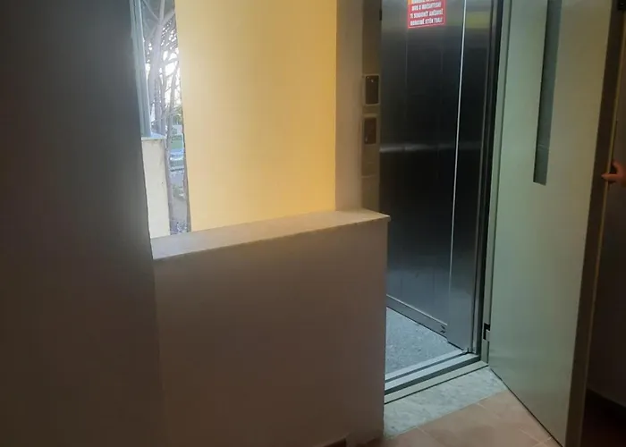 Apartament Pine 2 1 *